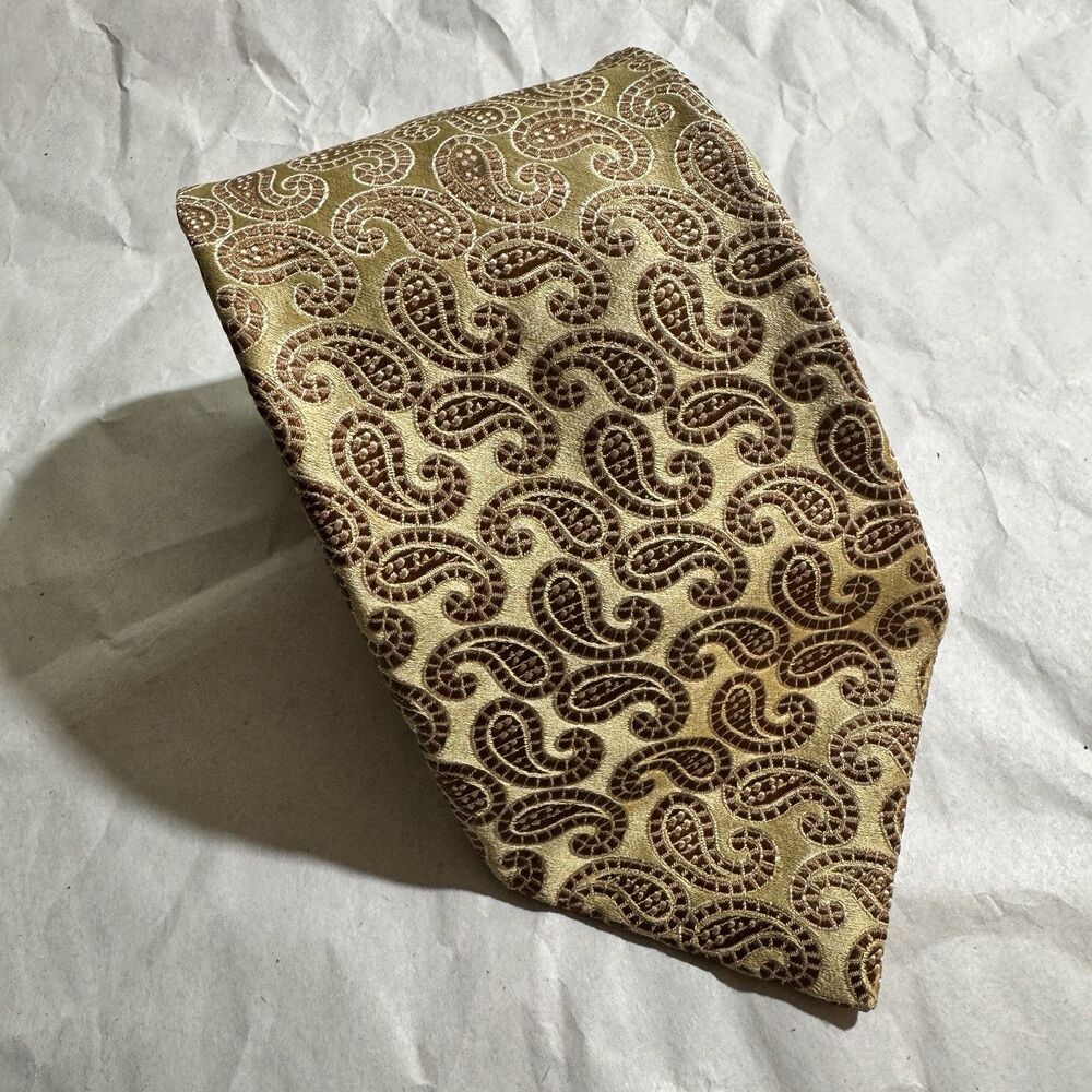CANALI Men's 100% Silk Necktie Gold Paisley Geometric Made in Italy 60"x3.5"
